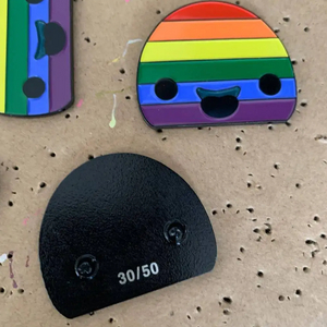 No Minemum Soft Enamel Brooch Pins Rainbow Colors Black Dye Metal Lapel Pins Series of Number Back Stamp Badges